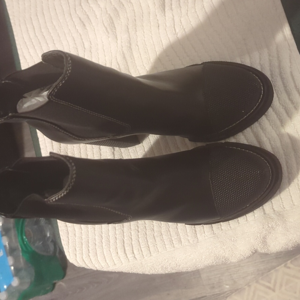 Elegant Black Women Leather Boots